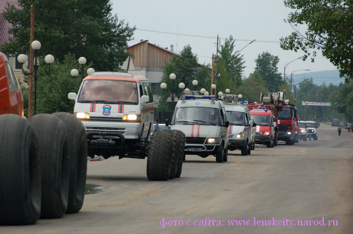 Парад техники МЧС  в Ленске